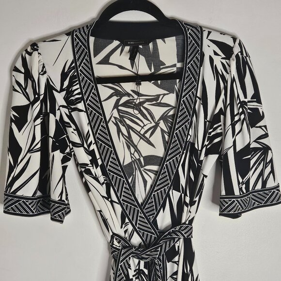 BCBG Max Azria Wrap Dress XS - Picture 3 of 9